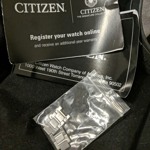 Watch - Picture 3 of 4